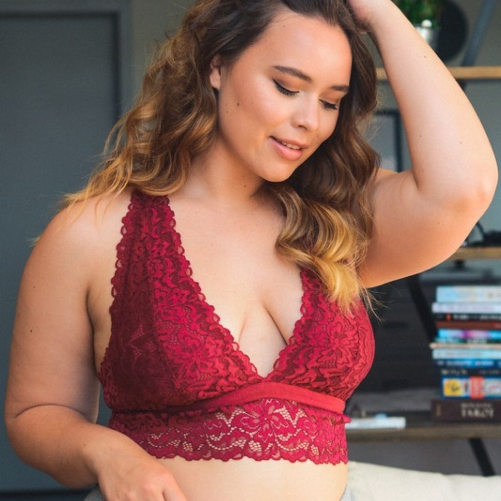 Plus Size Lace Racerback - Picture 7 of 8